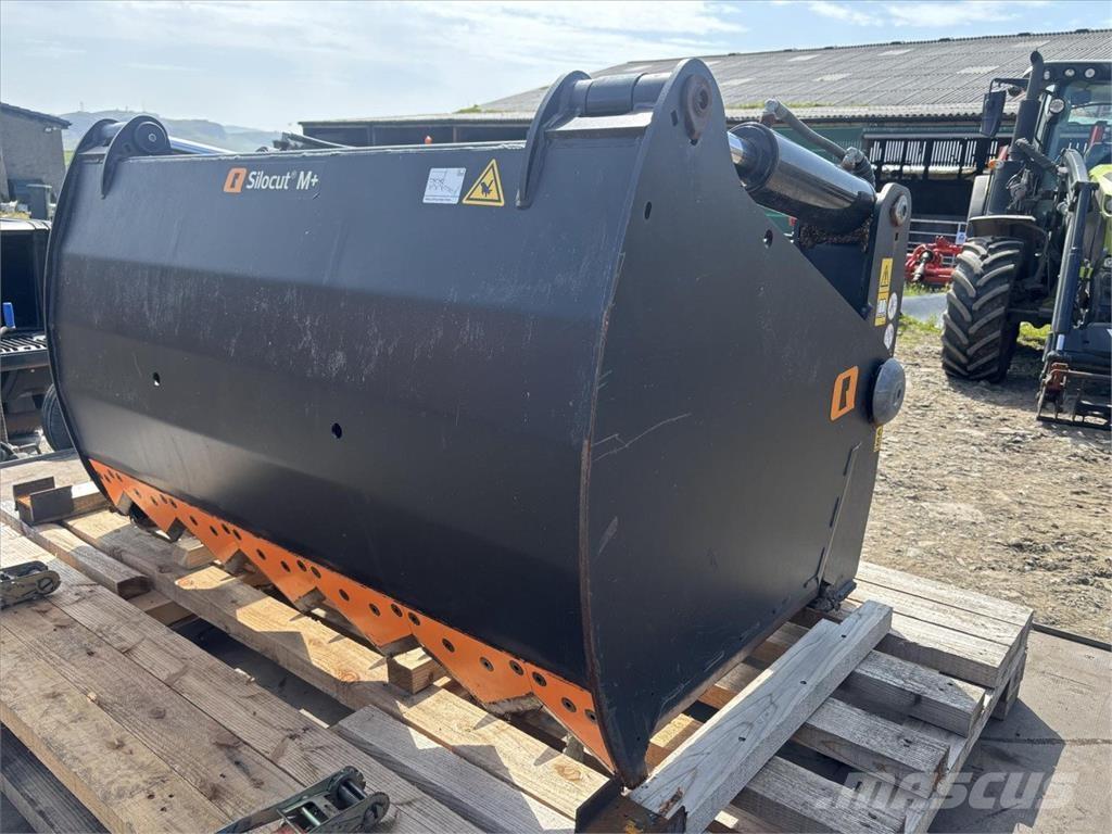 Ålö USED SG150 ミキサーフィーダー