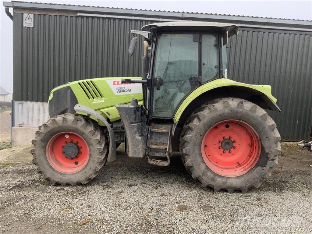 CLAAS ARION 620 トラクター