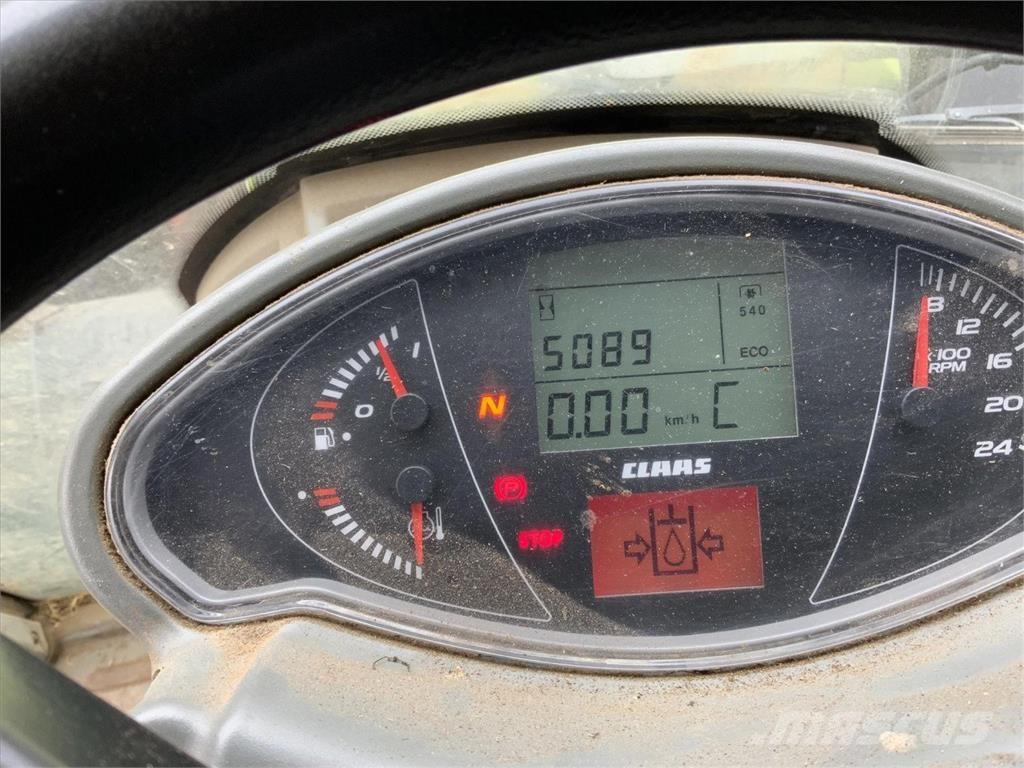 CLAAS ARION 620 トラクター