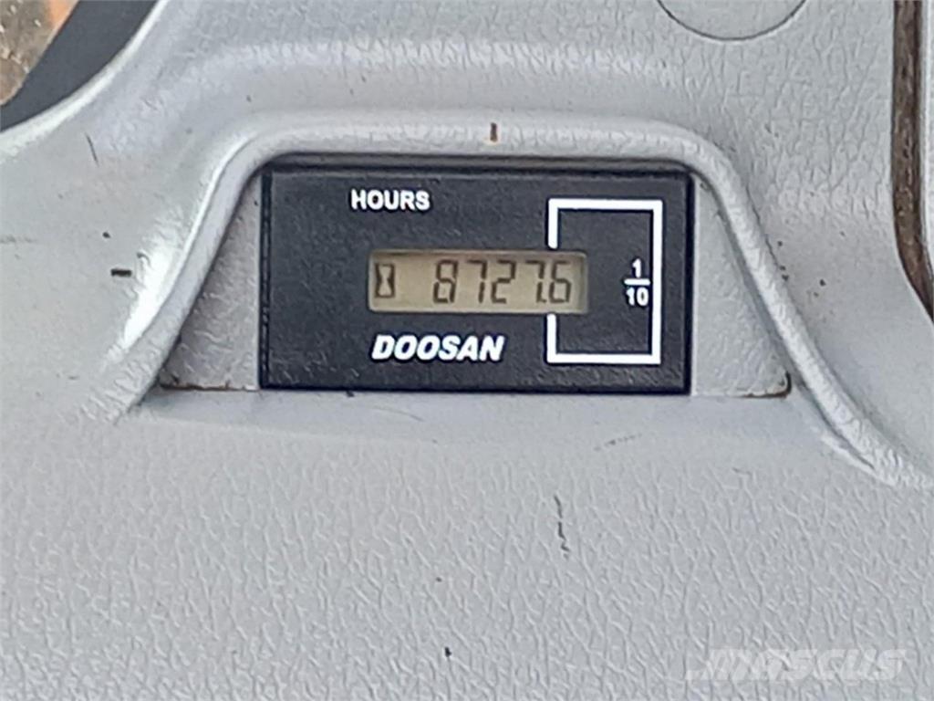Develon DX140LC-5 農業機械 -　その他