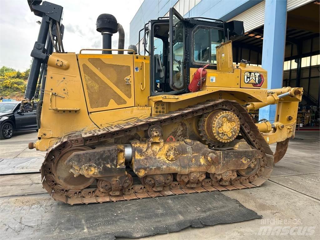 CAT D8T ブルドーザー