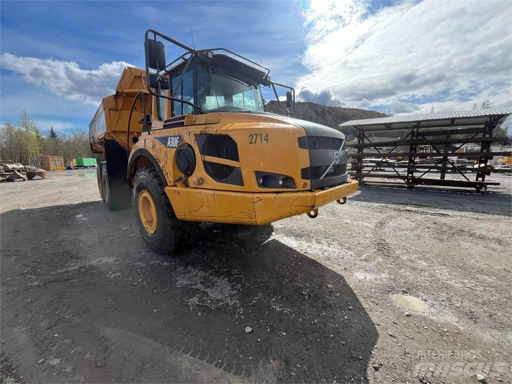 Volvo A30F アーティキュレート式ダンプトラック