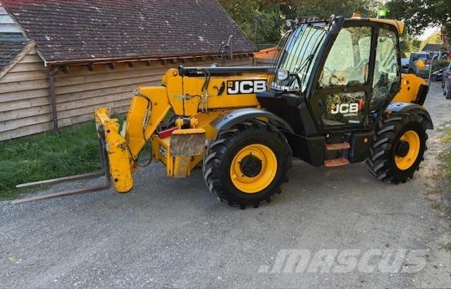 JCB 535-125 テレスコーピックハンドラー