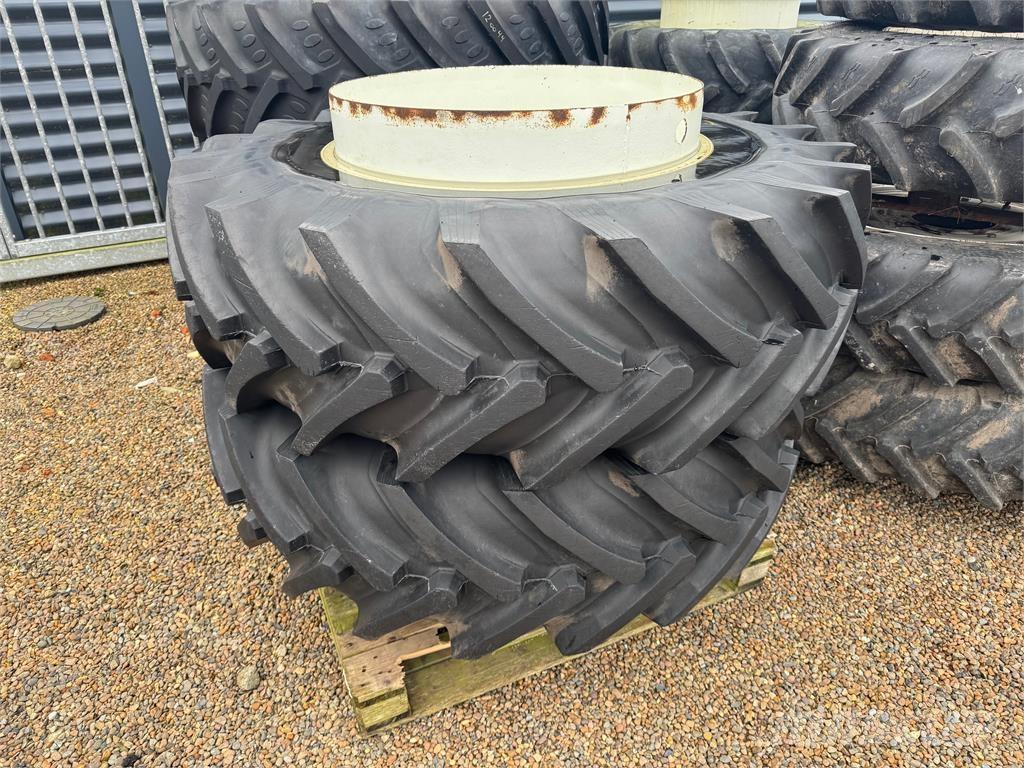  18.4R34 タイヤ、ホイル、リム