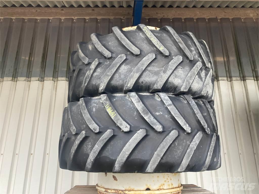  540/65R28 タイヤ、ホイル、リム