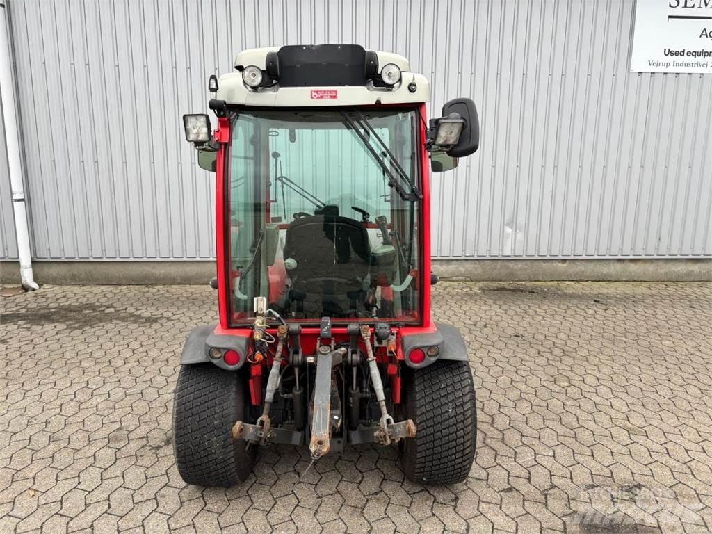 Carraro TTR 4400 コンパクトトラクター