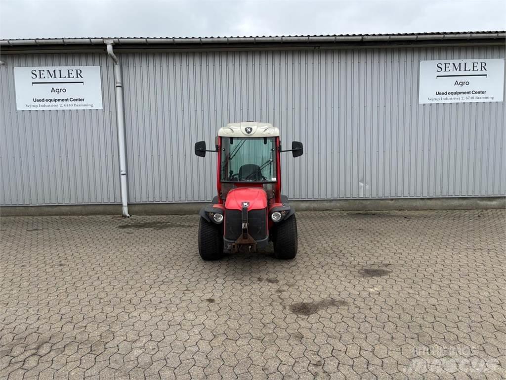 Carraro TTR 4400 コンパクトトラクター