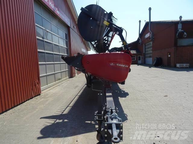 Case IH 30F コンバイン・ハーベスター・ヘッド