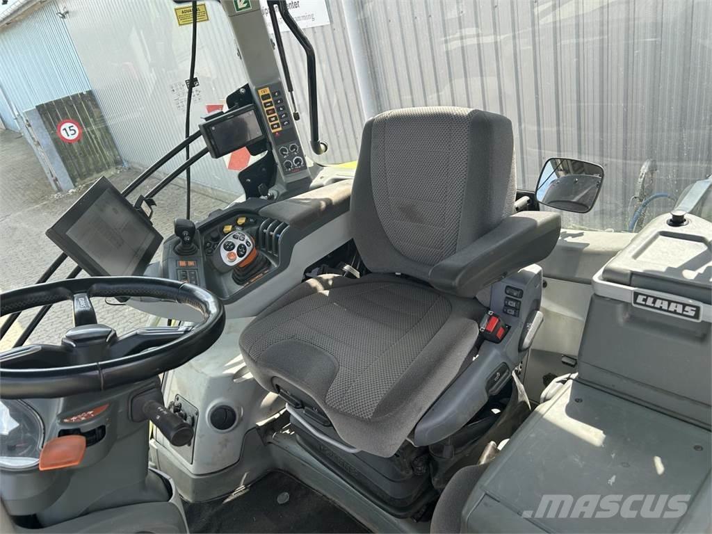 CLAAS AXION 870 トラクター