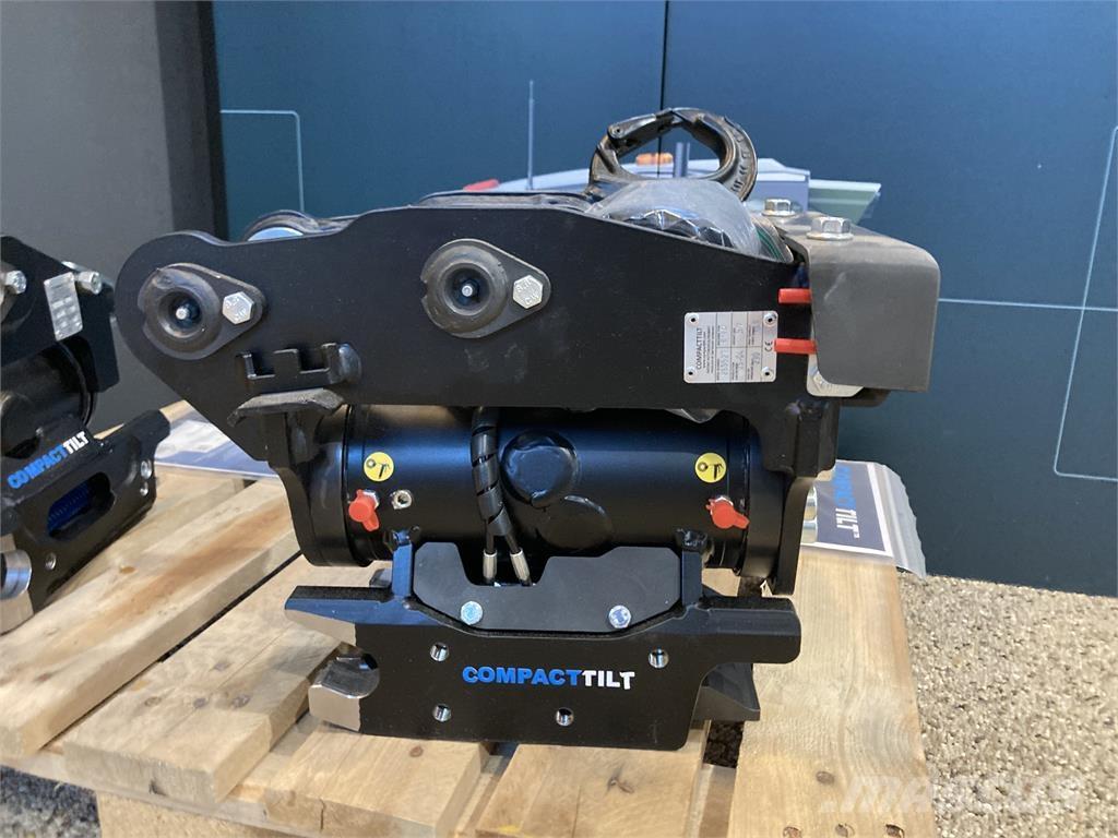  COMPACTTILT ミニ油圧ショベル 7t以下（ミニユンボ・ミニディガー）