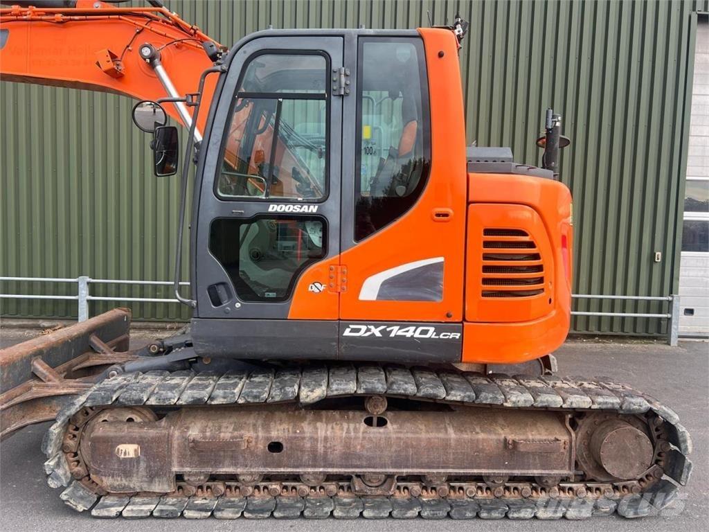 Doosan DX140LCR-5 大型油圧ショベル12t以上（パワーショベル・ユンボ）