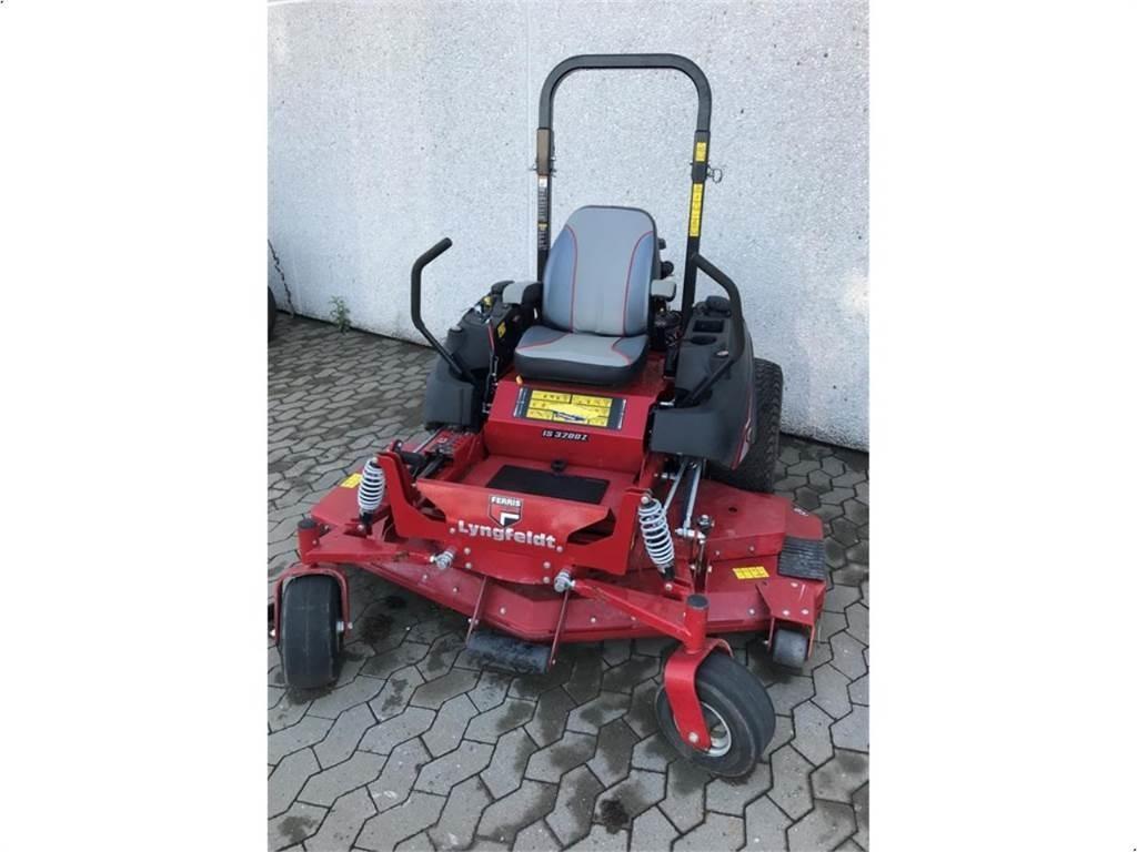 Ferris ZT 3200 コンパクトトラクター