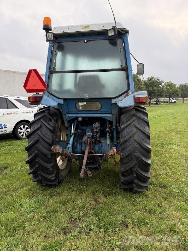 Ford 6710 トラクター