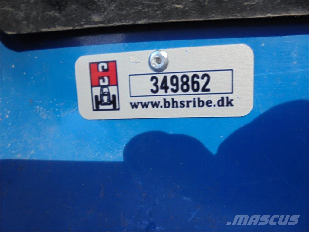 Ford 7810 トラクター