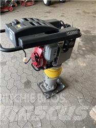 GiANT GR680G プレートコンパクター