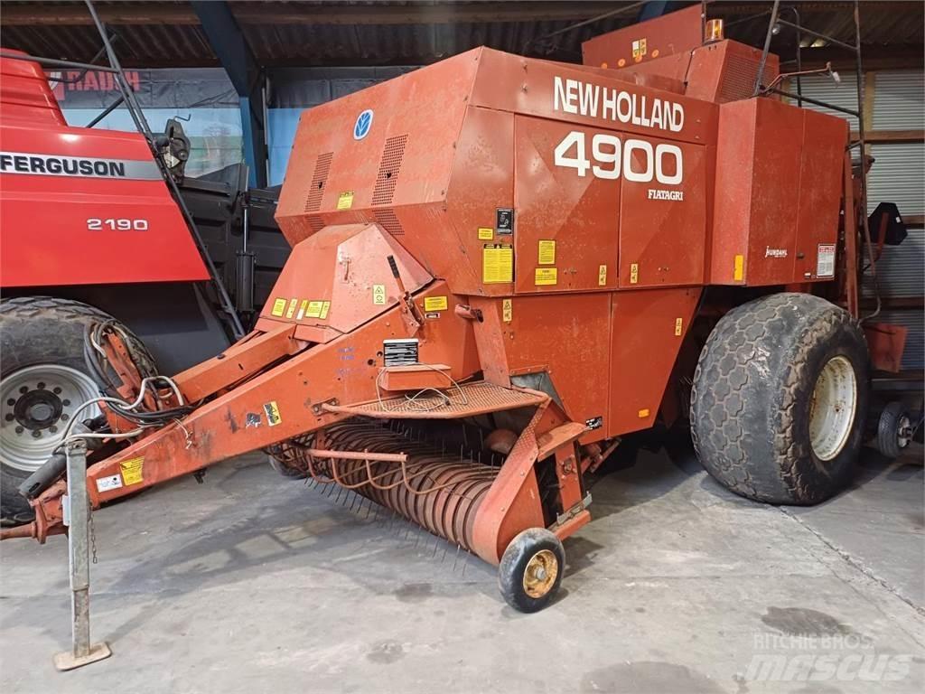 Hesston 4900 スクエアベーラー