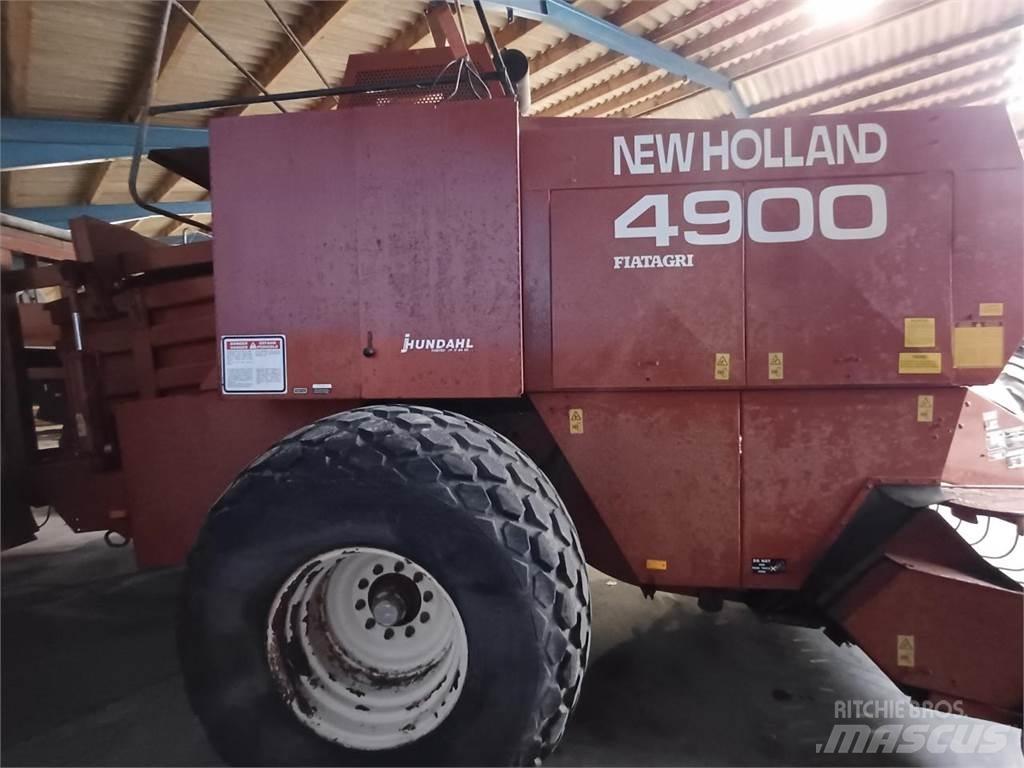 Hesston 4900 スクエアベーラー