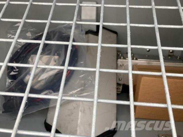 Hilltip 400TR 砂と塩撒き専用車
