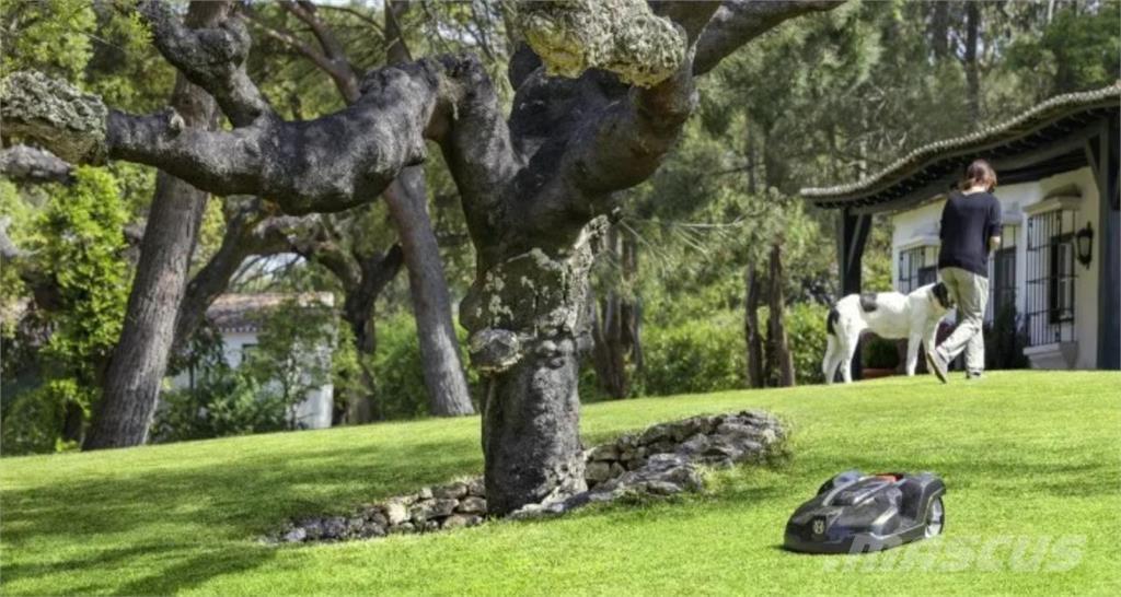 Husqvarna AM420 芝刈り機