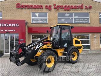 JCB 409 AGRI ホイールローダー・タイヤショベル