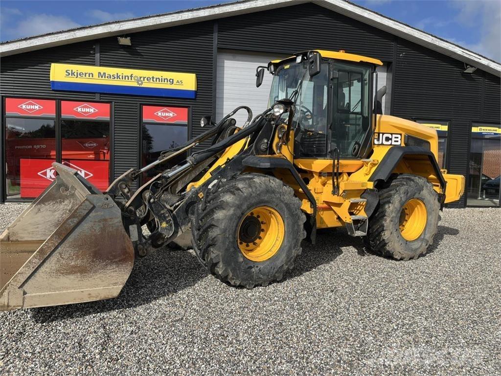 JCB 427 HT ホイールローダー・タイヤショベル