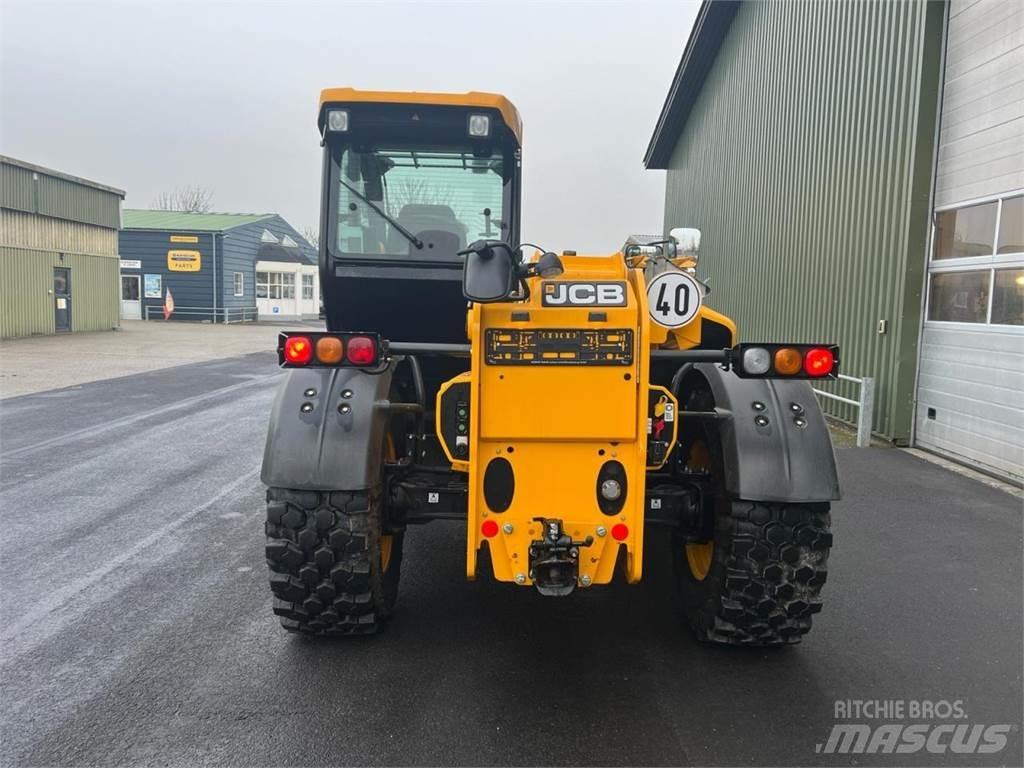 JCB 538-70 テレスコーピックハンドラー