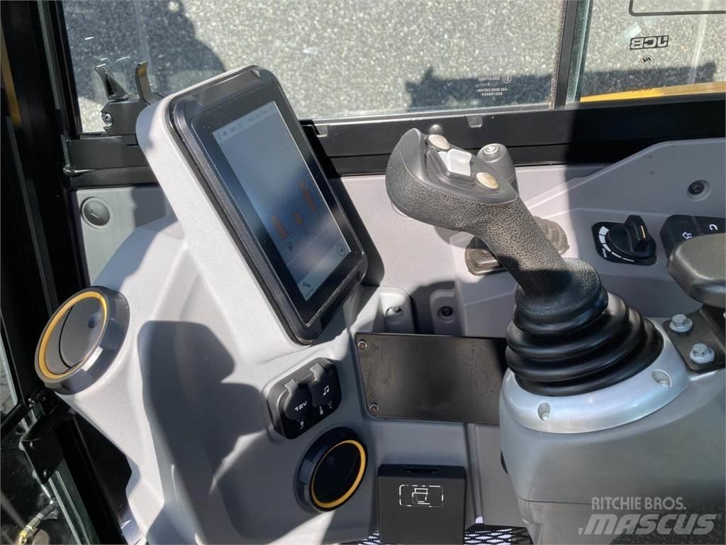 JCB 60C-2 ミニ油圧ショベル 7t以下（ミニユンボ・ミニディガー）