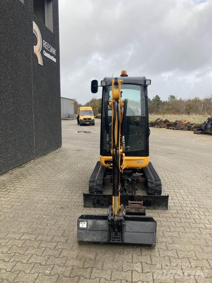 JCB 8020 CTS ミニ油圧ショベル 7t以下（ミニユンボ・ミニディガー）