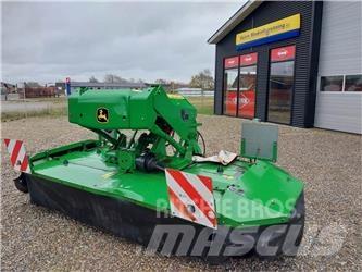 John Deere 131 スワーサー・ウインドローア