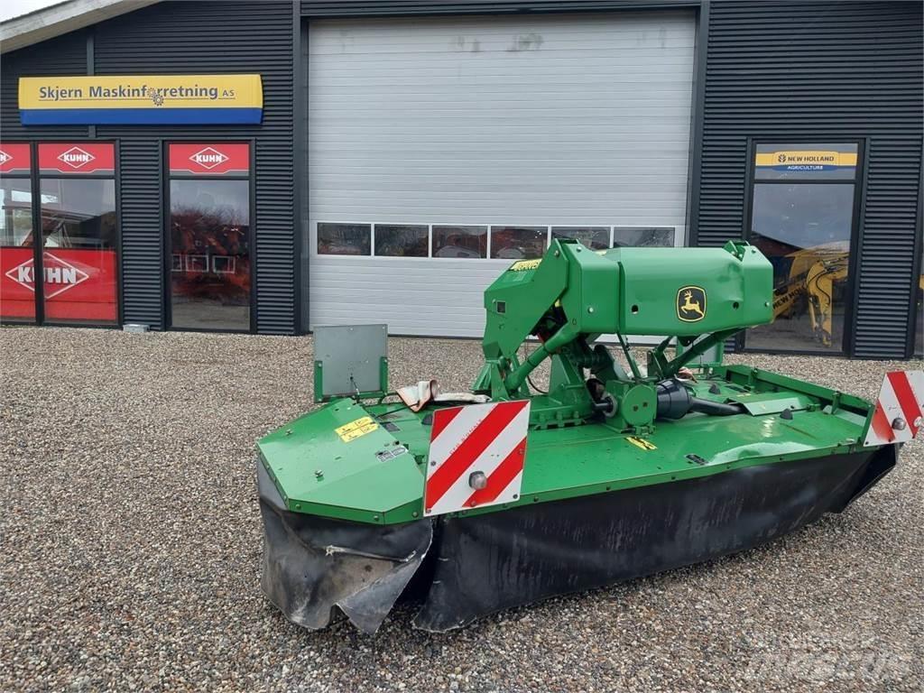 John Deere 131 スワーサー・ウインドローア