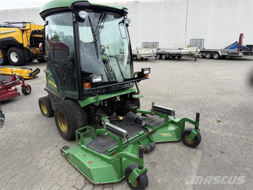 John Deere 1585 ユーティリティーツールキャリア