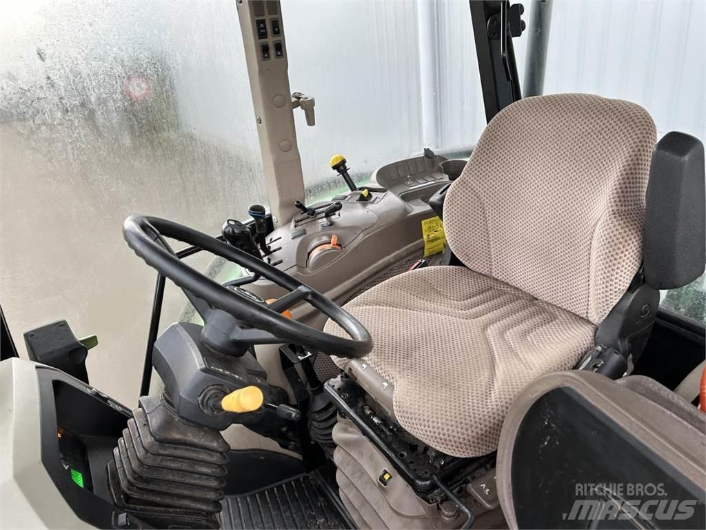 John Deere 5100M トラクター