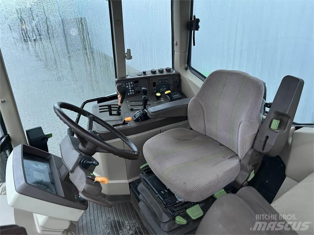 John Deere 6110 トラクター