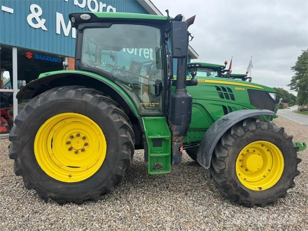 John Deere 6155R トラクター