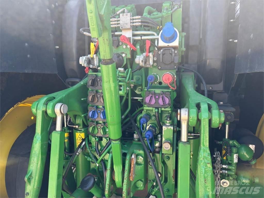 John Deere 6175R トラクター