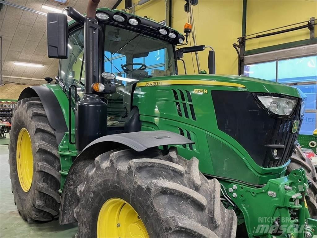 John Deere 6175R トラクター