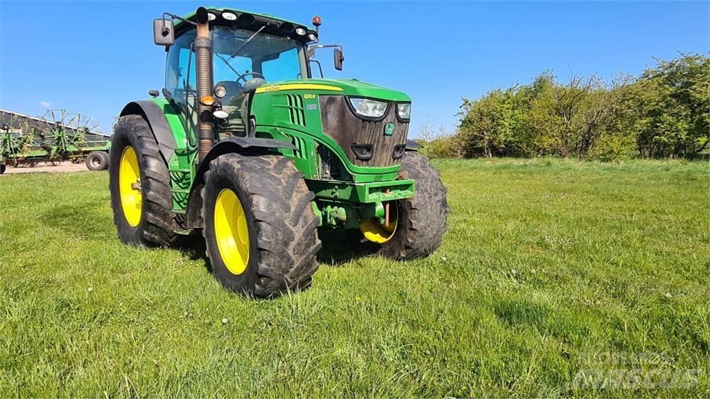 John Deere 6210R トラクター