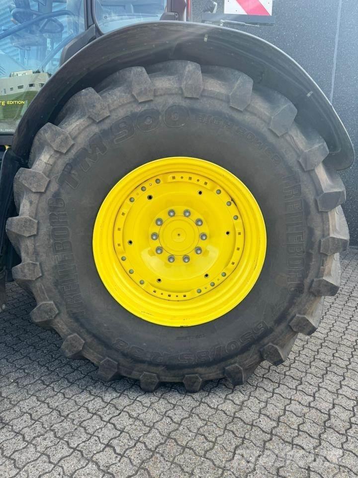 John Deere 6250R トラクター