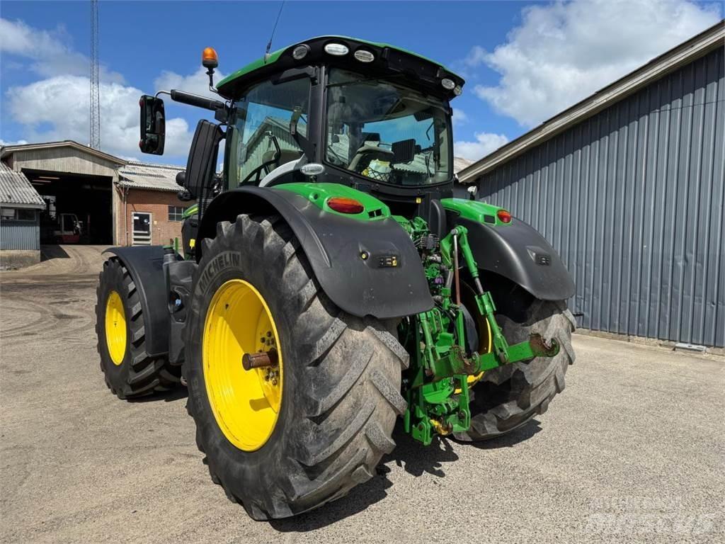 John Deere 6250R トラクター