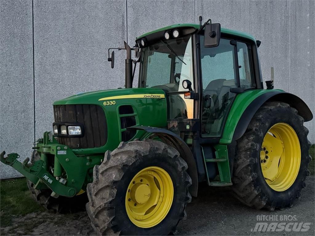 John Deere 6330 トラクター