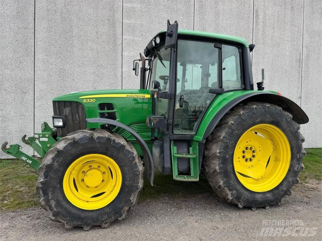 John Deere 6330 トラクター