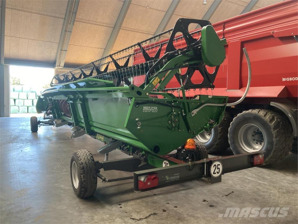 John Deere 635R コンバイン・ハーベスター・ヘッド