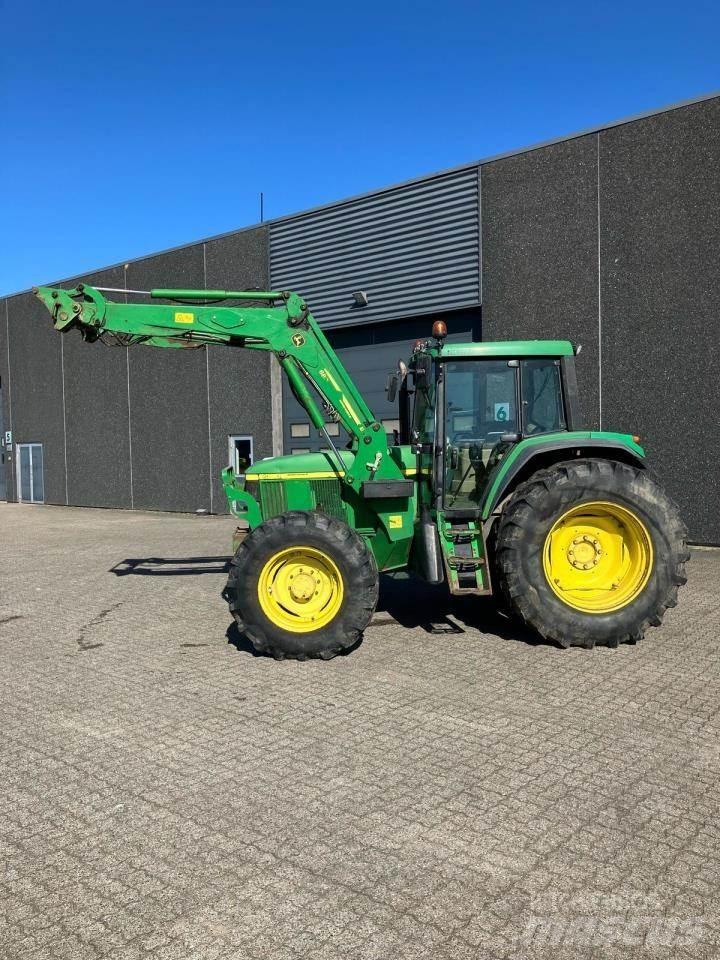 John Deere 6810 トラクター