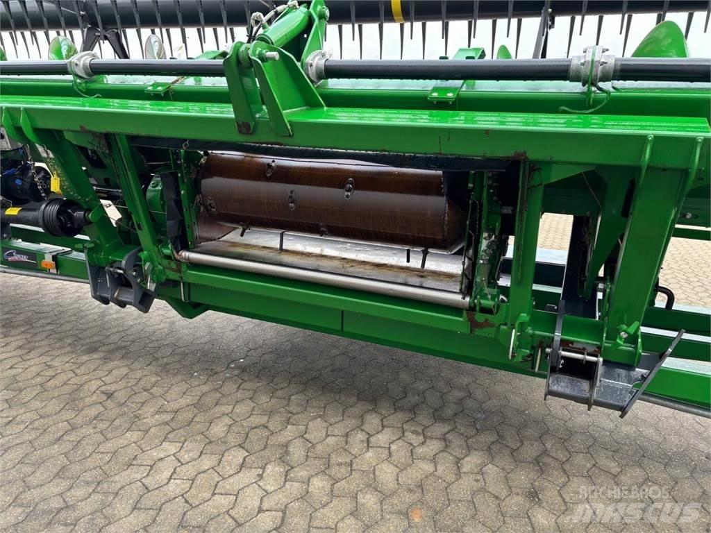 John Deere 735D コンバイン・ハーベスター・ヘッド