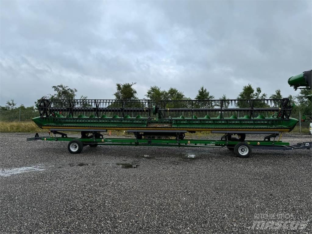 John Deere 740D コンバイン・ハーベスター・ヘッド