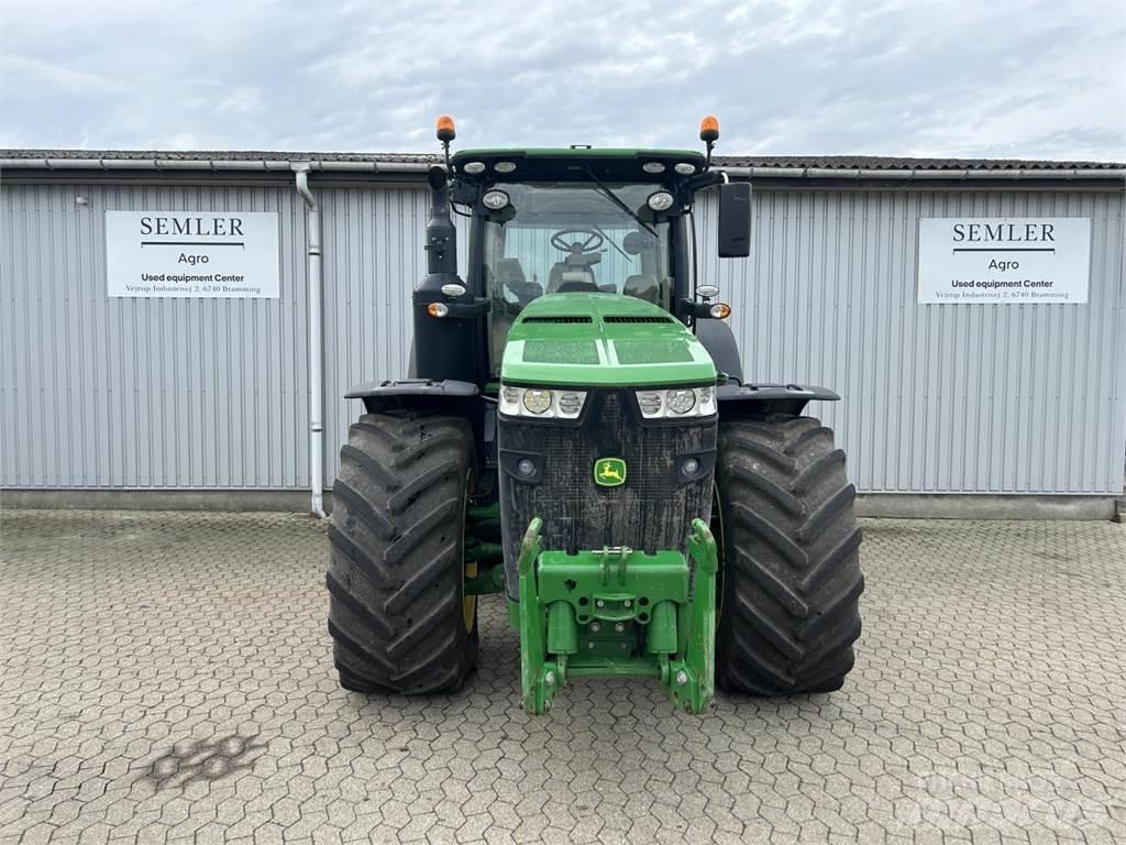 John Deere 8345R トラクター