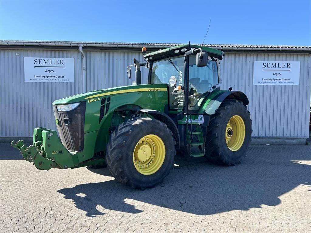 John Deere 8360R トラクター