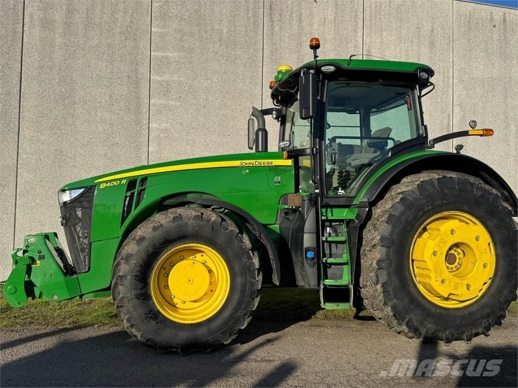 John Deere 8400R トラクター
