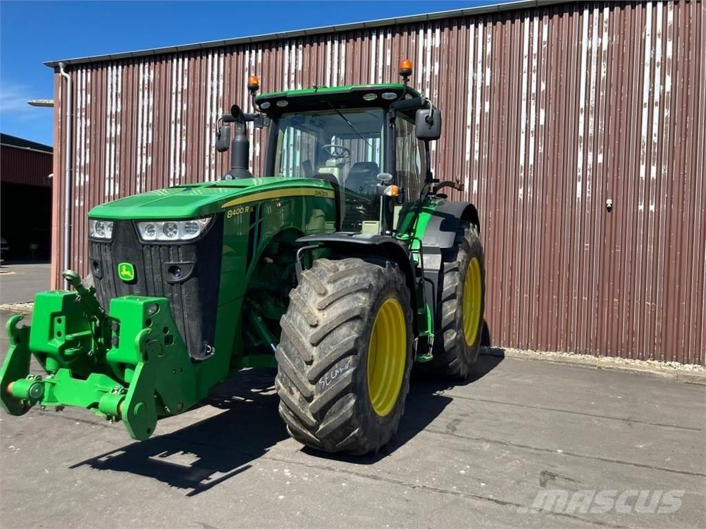 John Deere 8400R トラクター