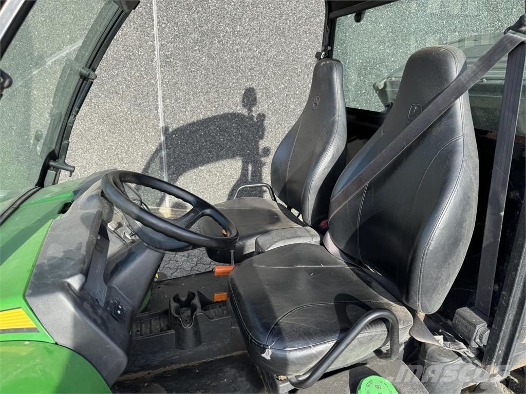 John Deere 855D ユーティリティービークル・多目的四輪車